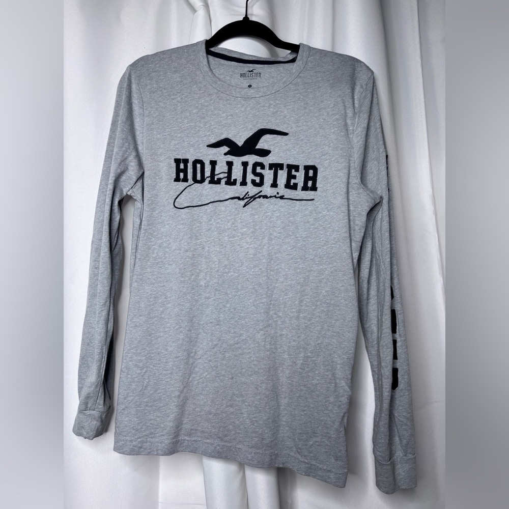 Hollister Co. Light Gray Long Sleeve T-Shirt Men Casual Logo Tee Basic Top Med